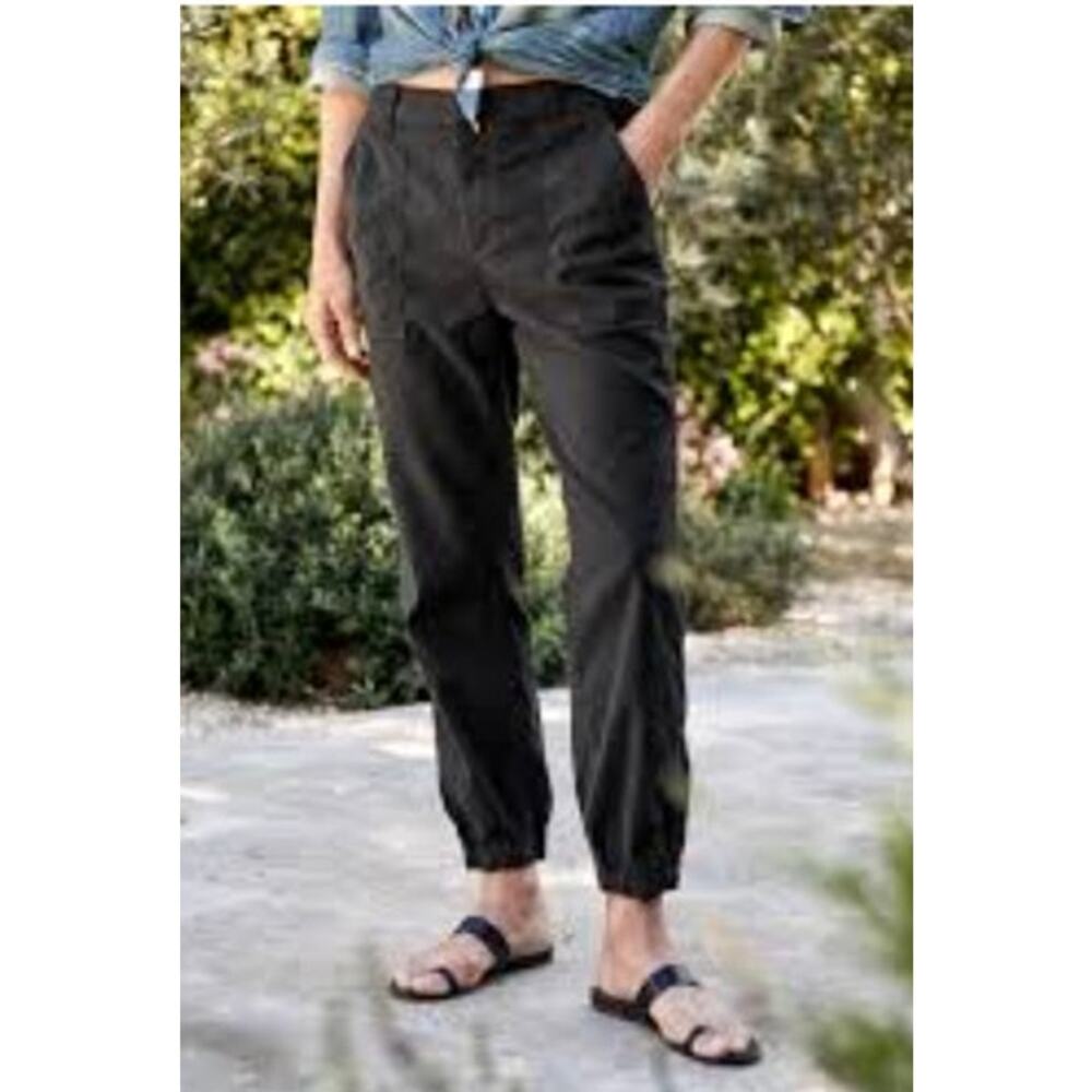 Frank & Eileen Black linen joggers
